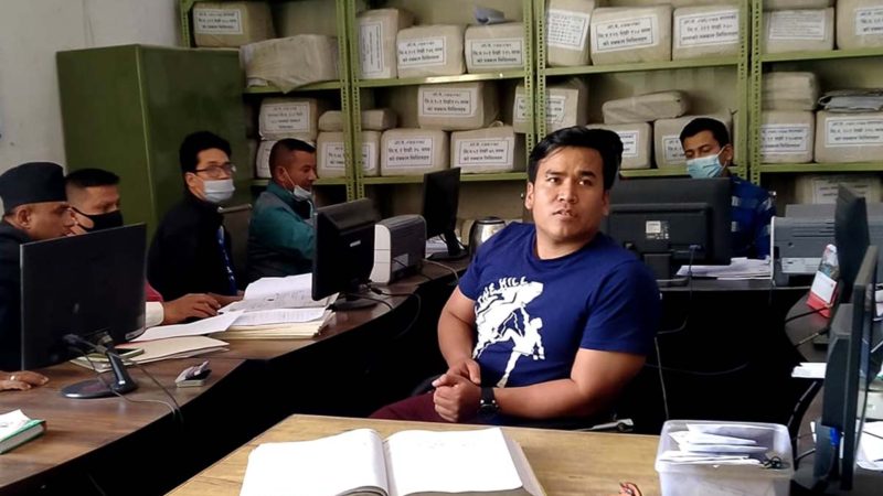 उज्यालो नेटवर्क अनलाइनका कार्यकारी सम्पादक अनिश तामाङ पक्राउ