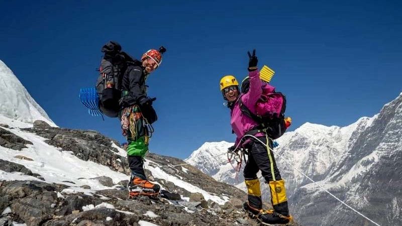 अन्नपूर्ण हिमालको चुचुरोमा एकैदिन ६७ जना