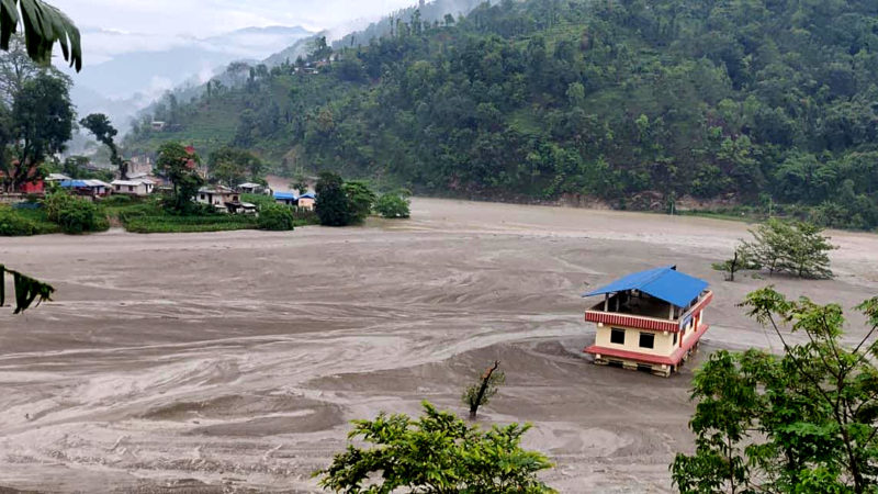 मेलम्ची खोलाको बहाव बढ्यो, सतर्क रहन आग्रह