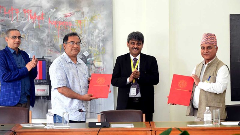 नेपाल वातावरण पत्रकार समूह र काठमाडौं विश्वविद्यालयबीच समझदारी पत्रमा हस्ताक्षर