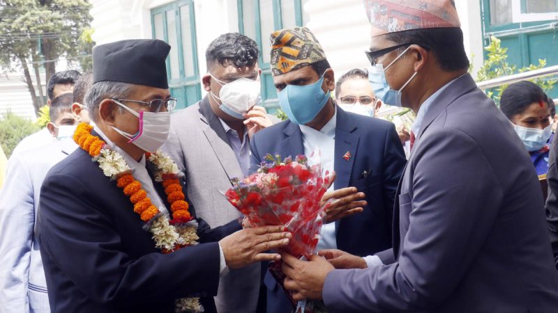 महामारी परास्त गर्न सबैको सहयोग र योगदानको खाँचो : गृहमन्त्री खाँण