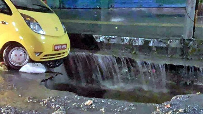 पोखराको  महेन्द्रपुलमा सकड भासिएपछि स्थानीय त्रसित