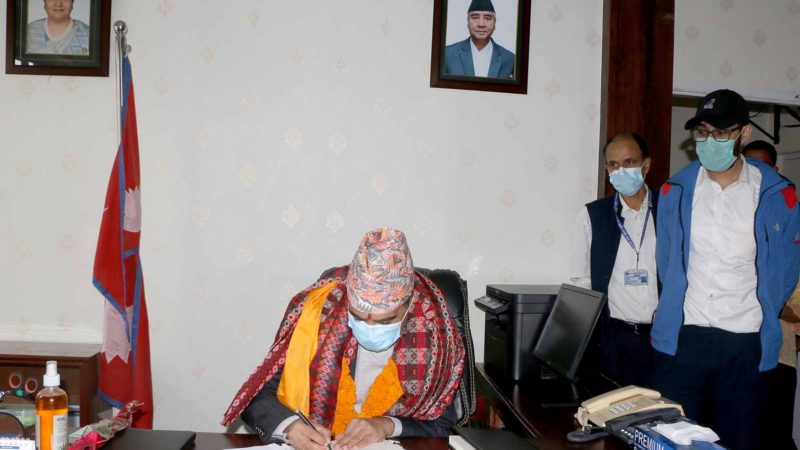 सञ्चार सचिव अर्यालद्वारा पदबहाली