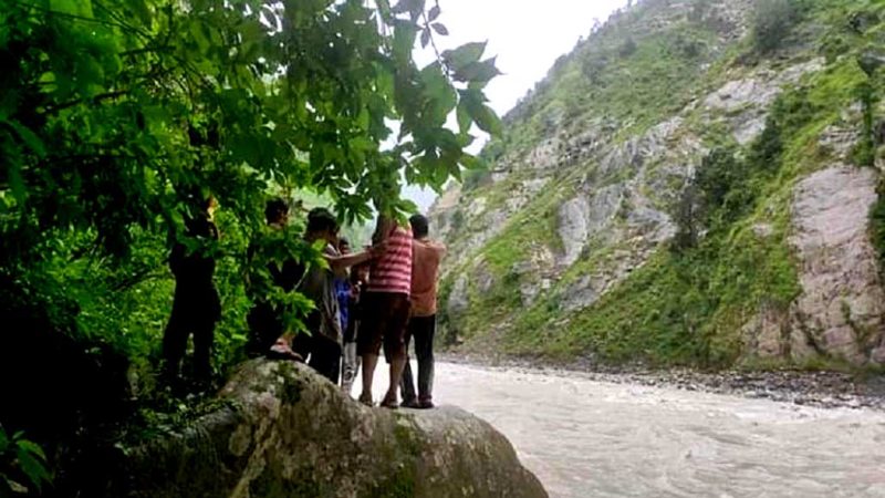 दार्चुला तुइन घटना प्रकरण : सात दिनपछि छानबिन समितिद्वारा घटनास्थल निरीक्षण