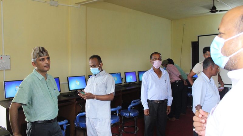 विद्यालयलाई ६० थान कम्प्युटर सहयोग