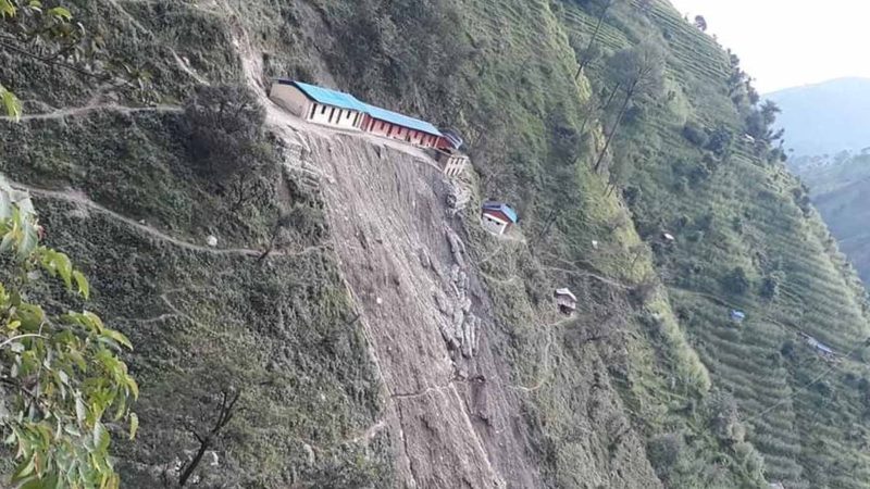 पहिराले विद्यालय भवन जोखिममा