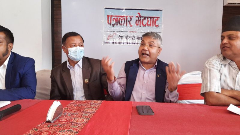 माओवादीलाई बास्कोटाको प्रश्न : हिजो बैंक लुटेको पैसा खै ?