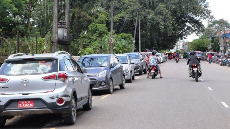 भरतपुर अस्पतालसँग जमिन छ , पार्किङ छैन
