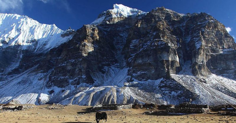 कञ्चनजङ्घाको पर्यटनः करोडौंको लगानी सङ्कटमा