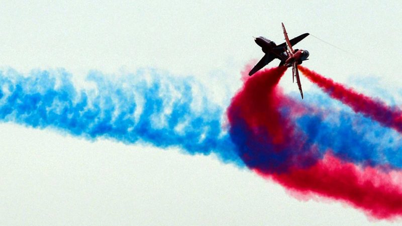 QAWRA, Sept. 26, 2021 (Xinhua) -- Photo taken on Sept. 26, 2021 shows an aerobatic performance during the Malta International Airshow in Qawra, Malta. Aviation enthusiasts were in for a treat over the weekend as the Malta International Airshow got underway with some 50 aircraft from around the globe, some of which graced the skies with shows of aerobatics. (Photo by Jonathan Borg/Xinhua)