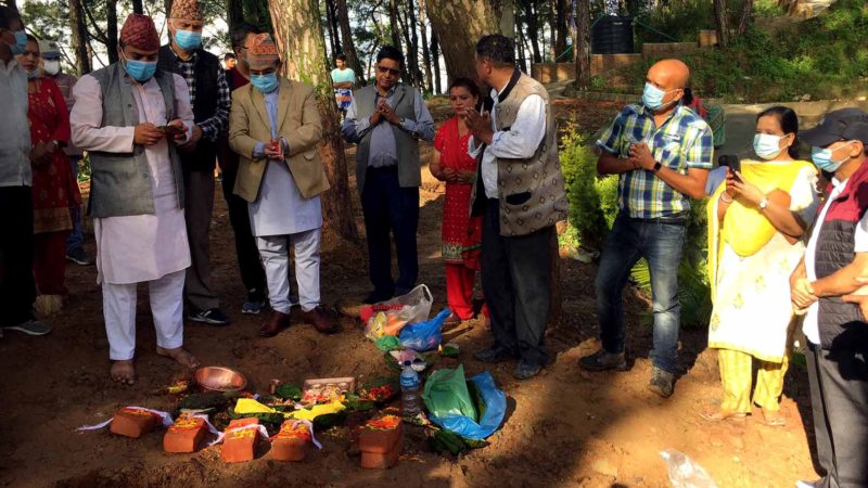 पूर्वप्रम आचार्य र पूर्वमुख्यसचिव थापाको शालिक शिलान्यास