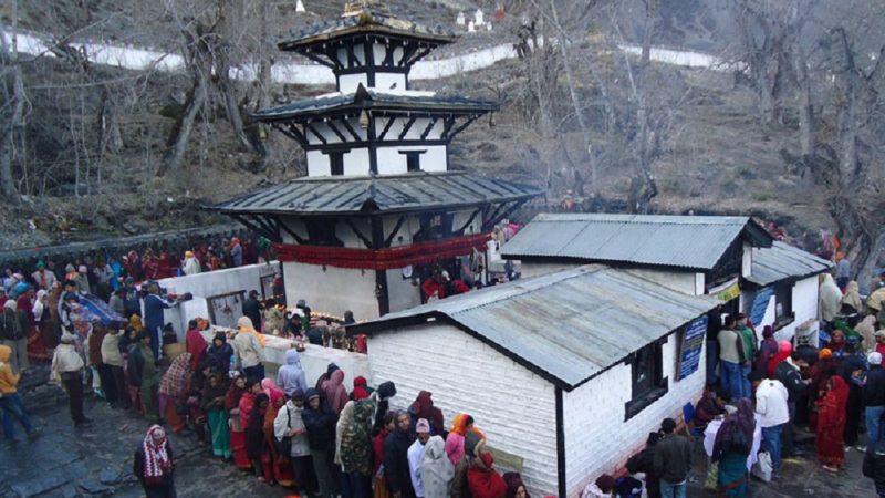 दर्शनार्थीको चहलपहल बढ्यो मुक्तिनाथ मन्दिरमा