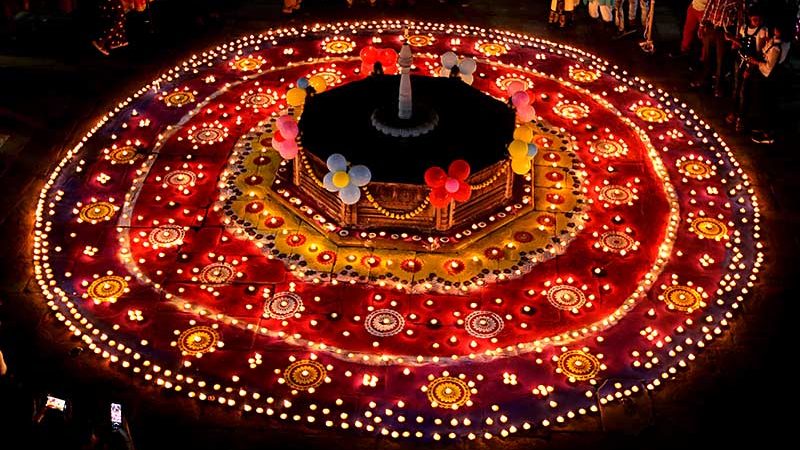 (211029) -- BHOPAL (INDIA), Oct. 29, 2021 (Xinhua) -- Oil lamps are seen lit for the upcoming Diwali festival in Bhopal, the capital city of India's Madhya Pradesh, on Oct. 29, 2021. (Str/Xinhua)