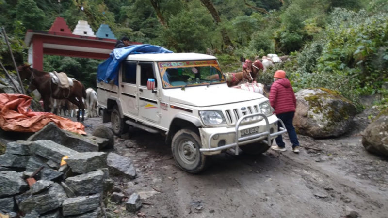 अवरुद्ध सडक खुलेपछि मनाङको जनजीवन सहज बन्दै