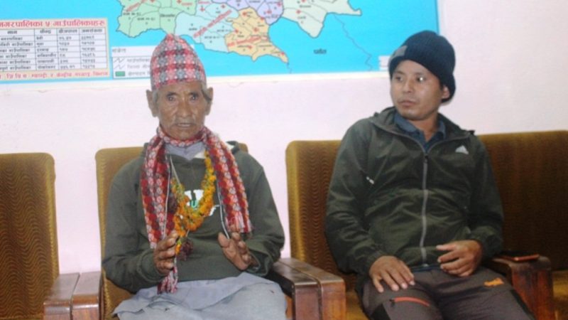 ५२ वर्षपछि आफन्तको सम्पर्कमा आए गङ्गाबहादुर