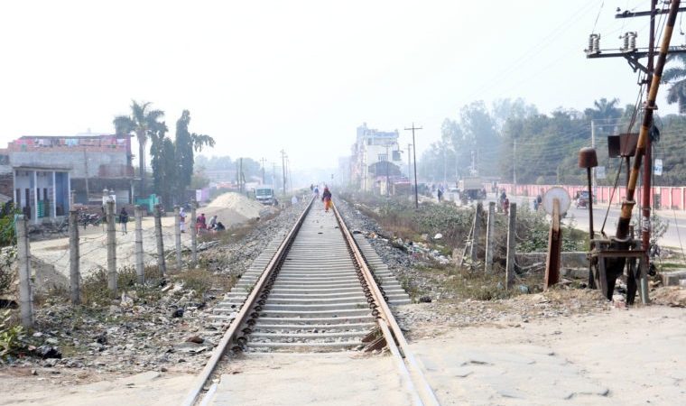 रेल सञ्चालनको तयारी, लिकबाट हाटबजार हटाउन सुरु
