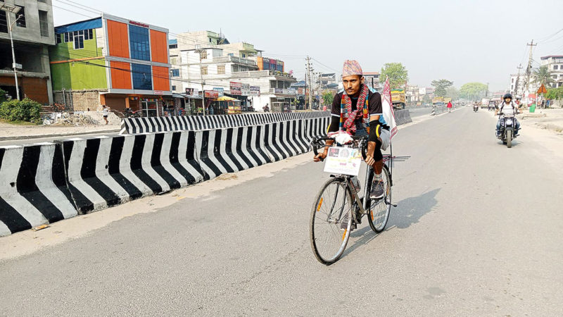 भारतीय साइकलयात्री लुइँटेल दमकमा