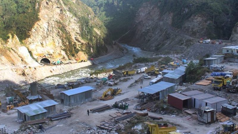अरुण तेस्रो मुआब्जा विवाद : पावरहाउसको काम सात दिनदेखि ठप्प