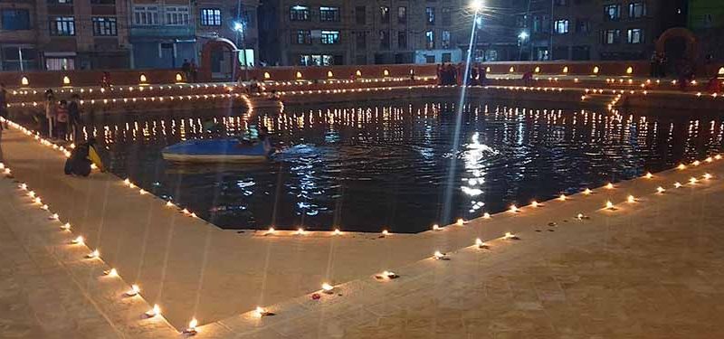 झलमल्ल भयो ३०० वर्ष पुरानो निगु पुखुः अर्थात् दुई पोखरी